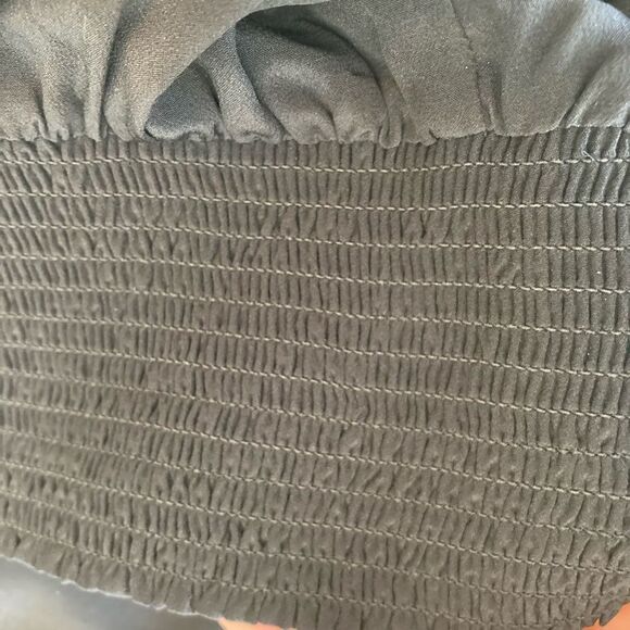 FRAME BNWT pure silk sexy high neck button with cutout neckline silk blouse🦋 - Picture 5 of 9